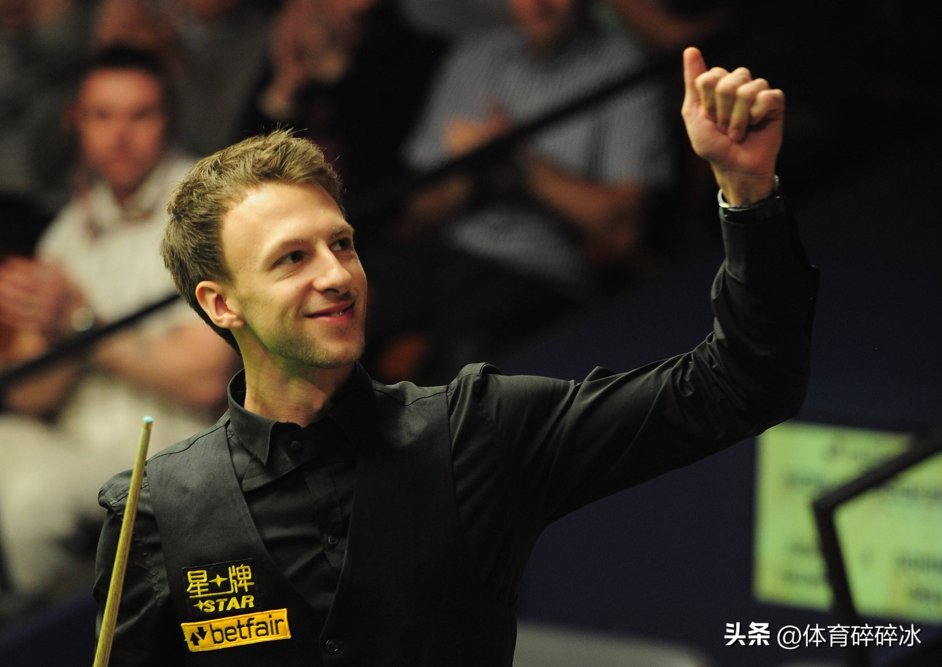 在赛后的采 在赛后的采