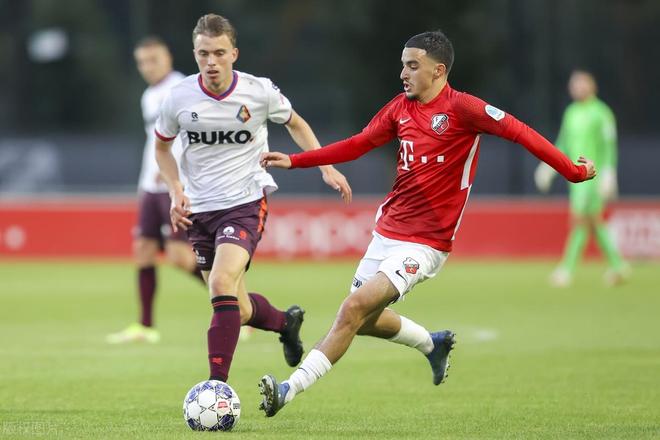 提供了更多 提供了更多