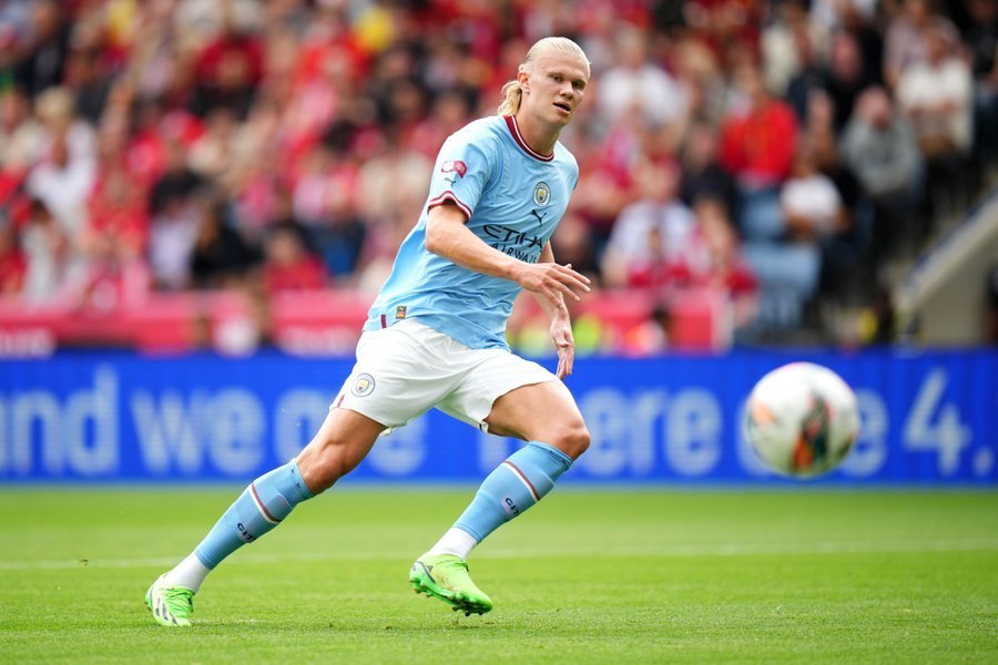 续围绕其跑 续围绕其跑